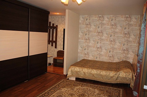 Аврора - 1-комнатная квартира, улица дзержинского, 12 - Спальня